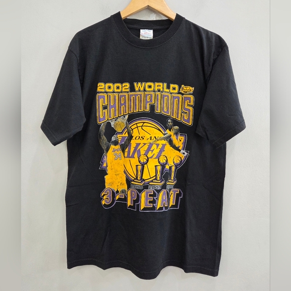 Vintage 2002 Los Angeles Lakers Kobe Shaq 3-Peat NBA Champions Shirt Size Large